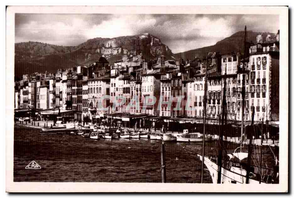 Toulon - Quai Cronstadt — vue du port avec montagnes en arrière-plan — éditeur C. A. P. Strasbourg, n° 50