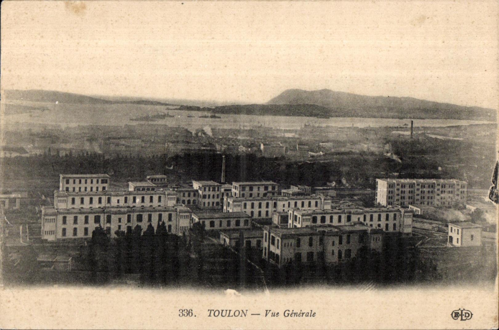 CPA Toulon Vue Generale Militaria 