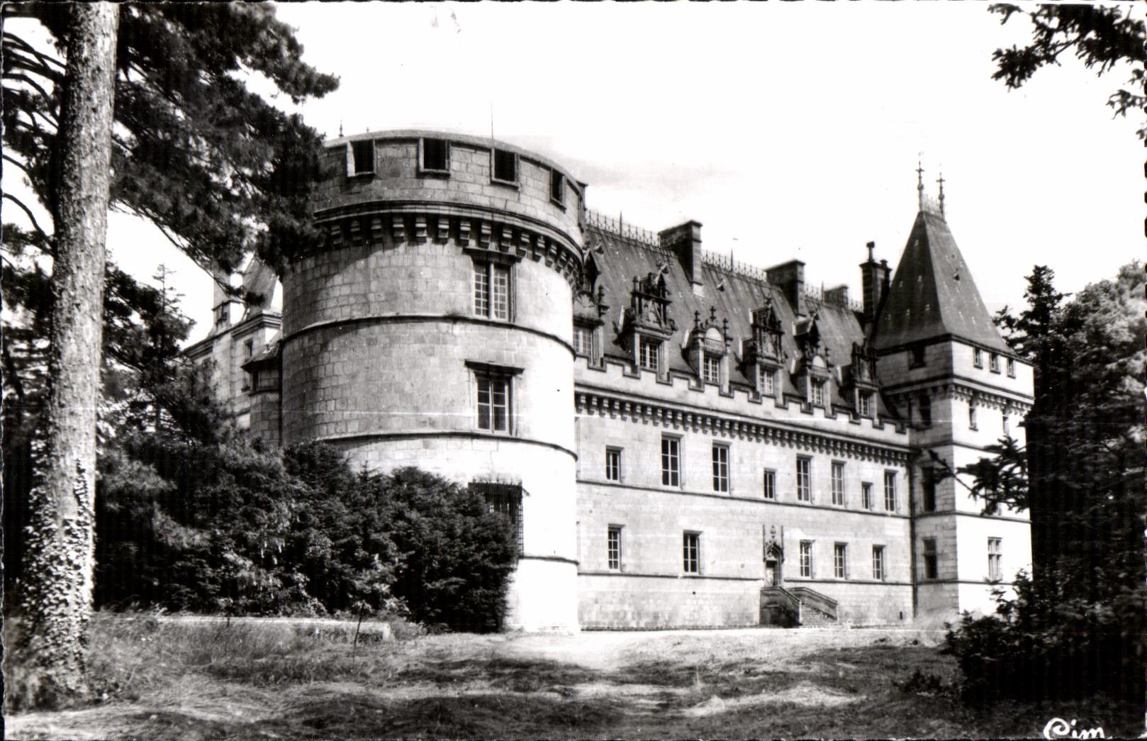 CPA St Bonnet de Joux Chateau de Chaumont
