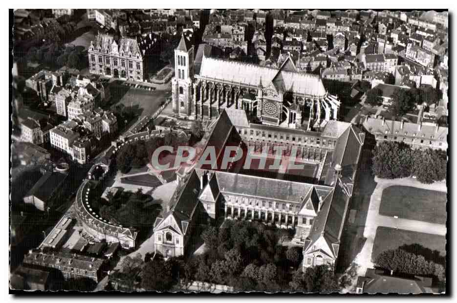Saint-Denis — La Basilique et le Palais de la Légion d'Honneur — Aéro-Photo, 19 rue de Sévigné, Paris
