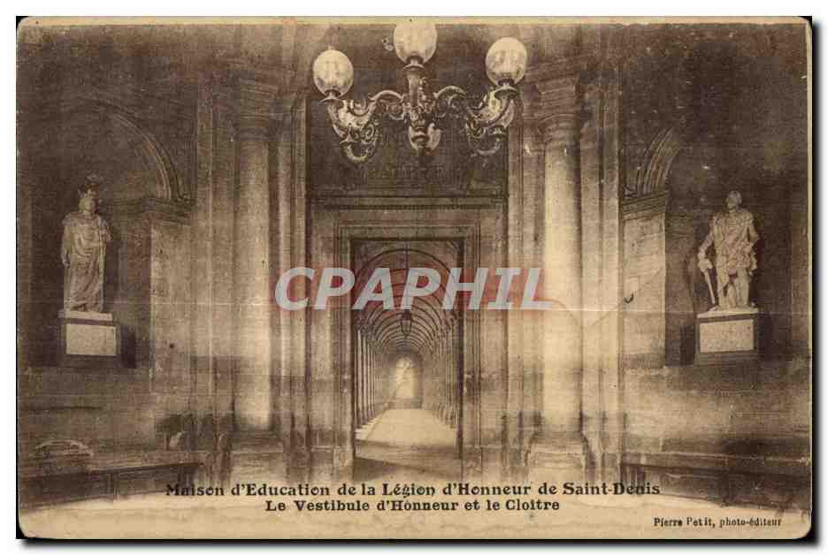 Maison d'Éducation de la Légion d'Honneur de Saint-Denis — Le Vestibule d'Honneur et le Cloître — Pierre Petit, photo-éditeur