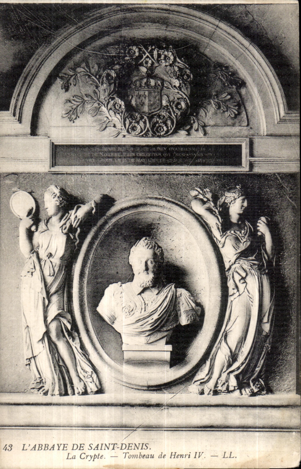 CPA L Abbaye de Saint Denis La Crypte Tombeau de Henri IV