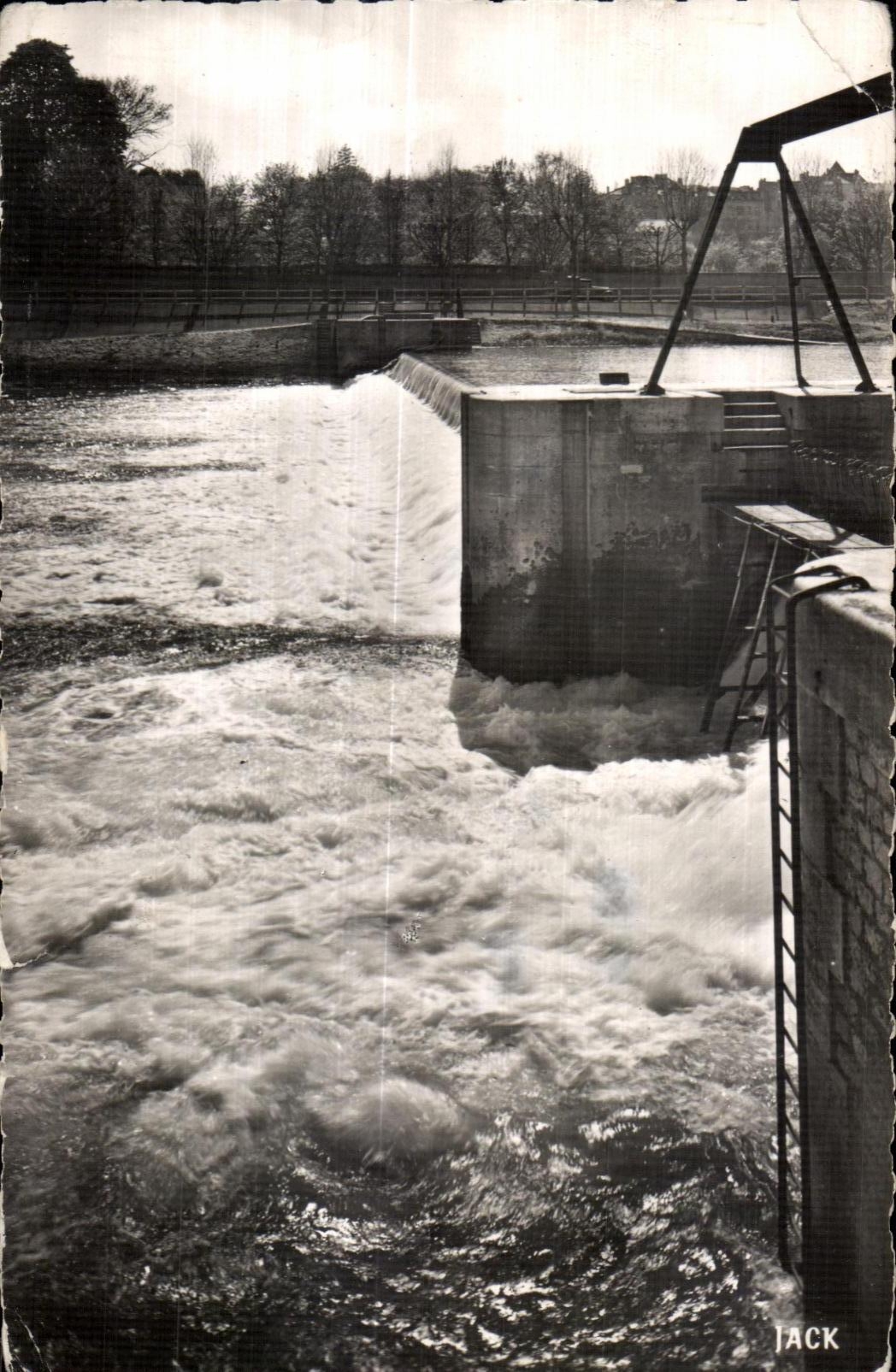 CPA Joinville le Pont Le Barrage