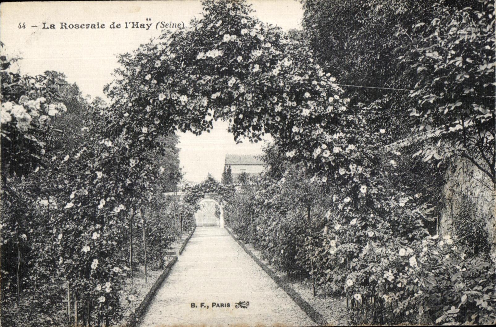 CPA La Roseraie de l Hay (Seine)