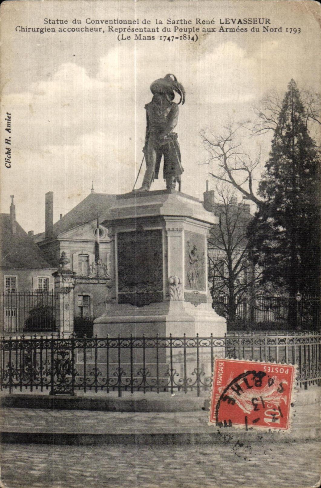 Statue du Conventionnel de la Sarthe René LEVASSEUR — Chirurgien accoucheur, Représentant du Peuple aux Armées du Nord 1793 — Cliché H. Amiet