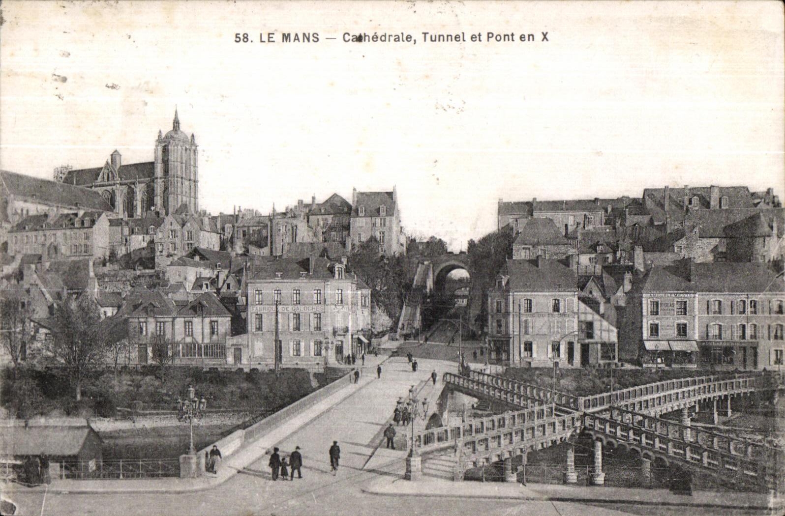 CPA Le Mans Cathedrale Tunnel et Pont en X