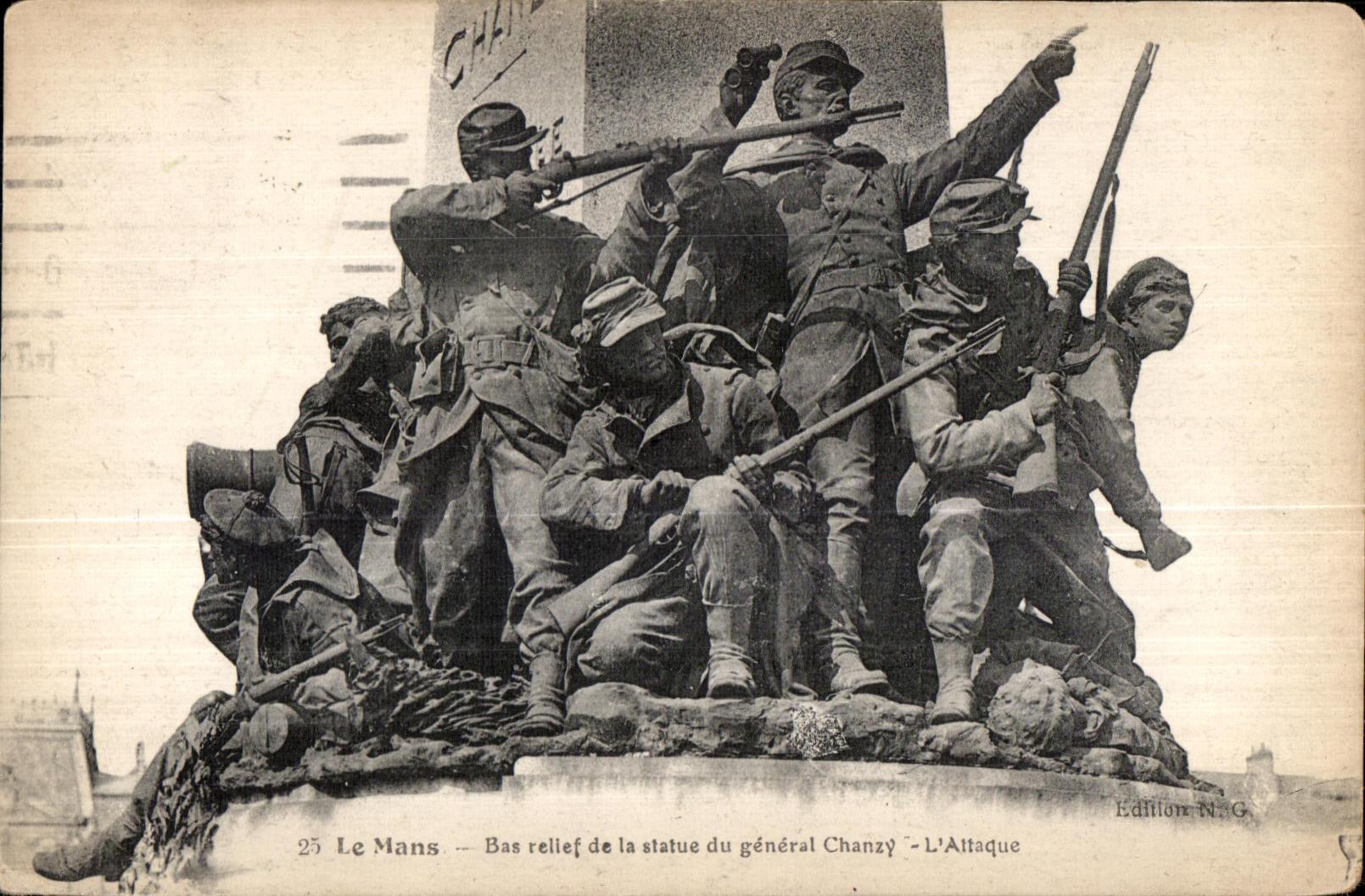 CPA Le Mans Bas rellef de la statue du general Chanzy Militaria 
