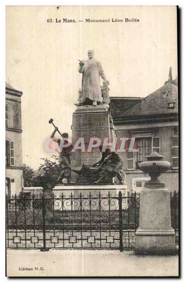 CPA Le Mans Monument Leon Bollee