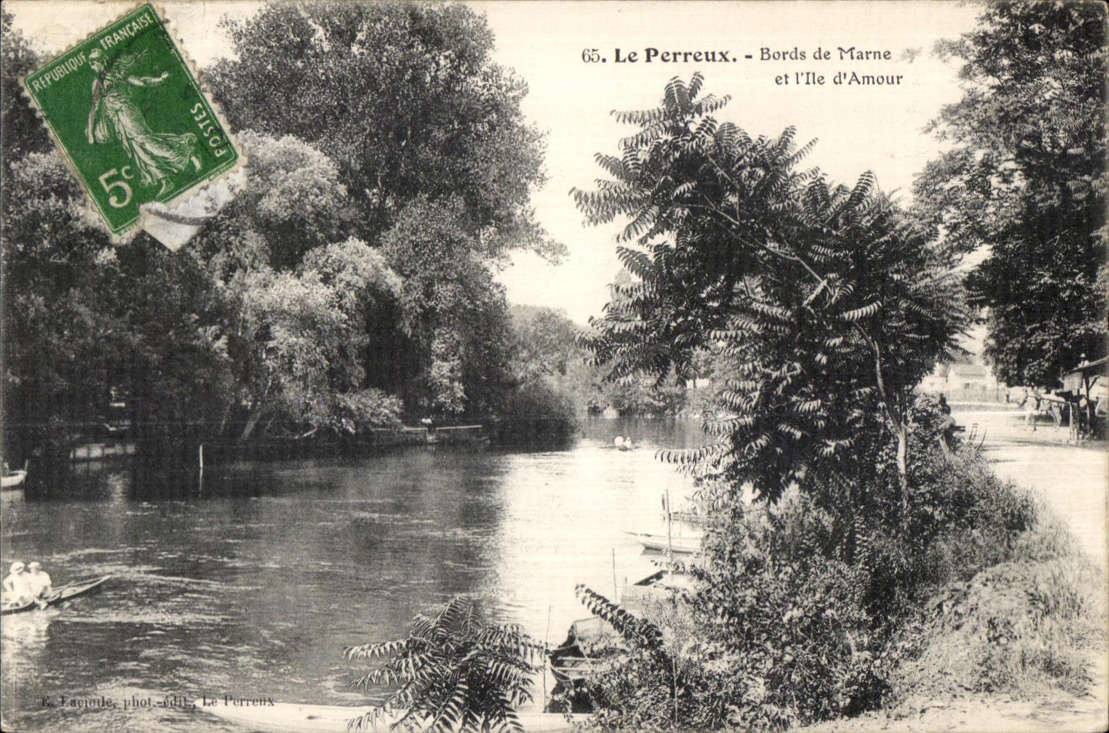 CPA Le Perreux Bords de Marne et I Ile d Amour