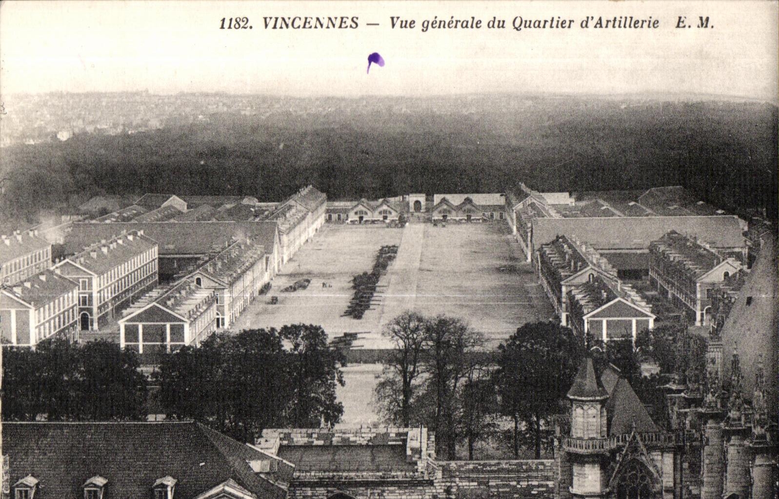 Vincennes — Vue générale du Quartier d'Artillerie — E.M. n°1182