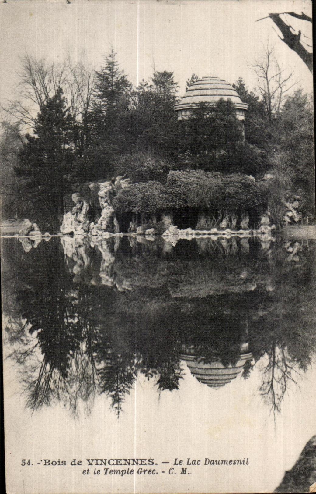 Bois de Vincennes — Le Lac Daumesnil et le Temple Grec — C.M. — n° 54