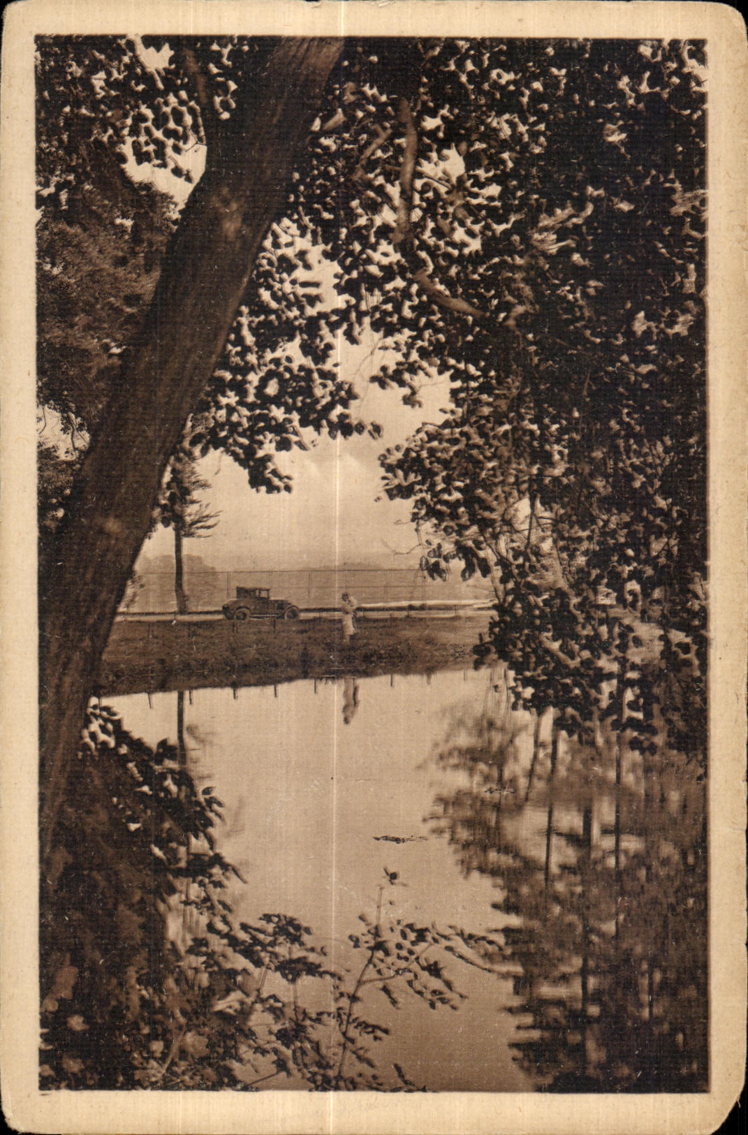 Vue du Bois de Vincennes — En flânant près du Champ de courses — Édition G. Terrier, 70, Avenue Ledru Rollin, Paris