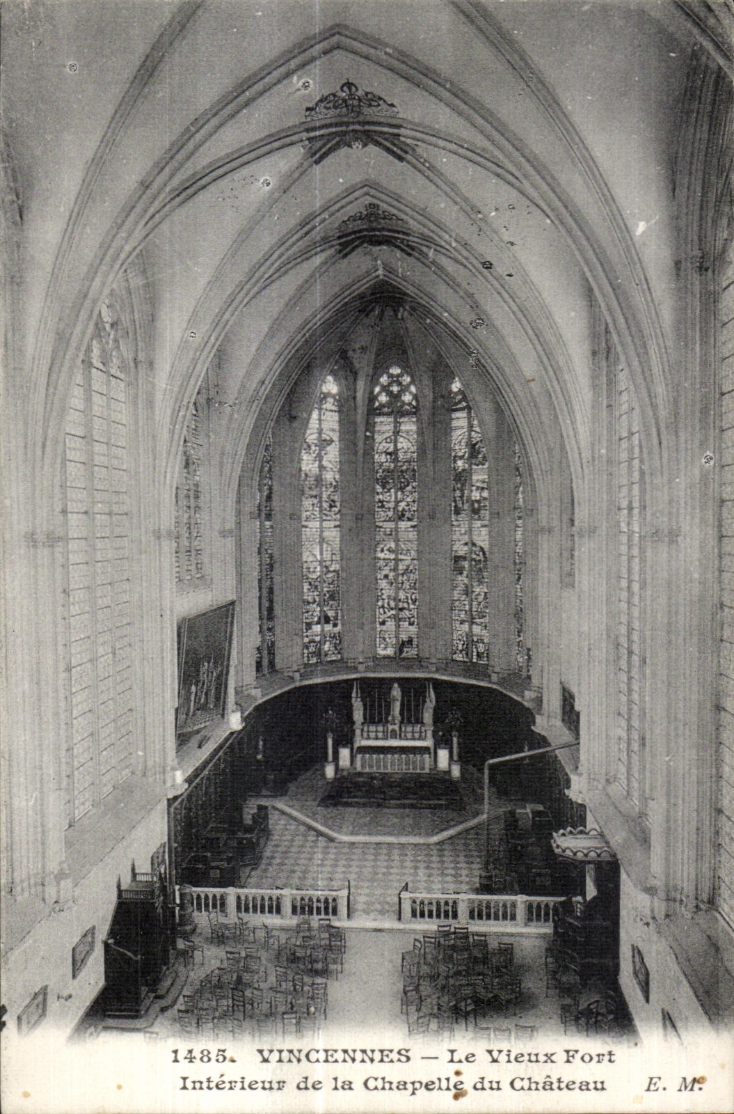CPA Vincennes Le Vieux Fort Interieuv De La Chapelle Du Chateau