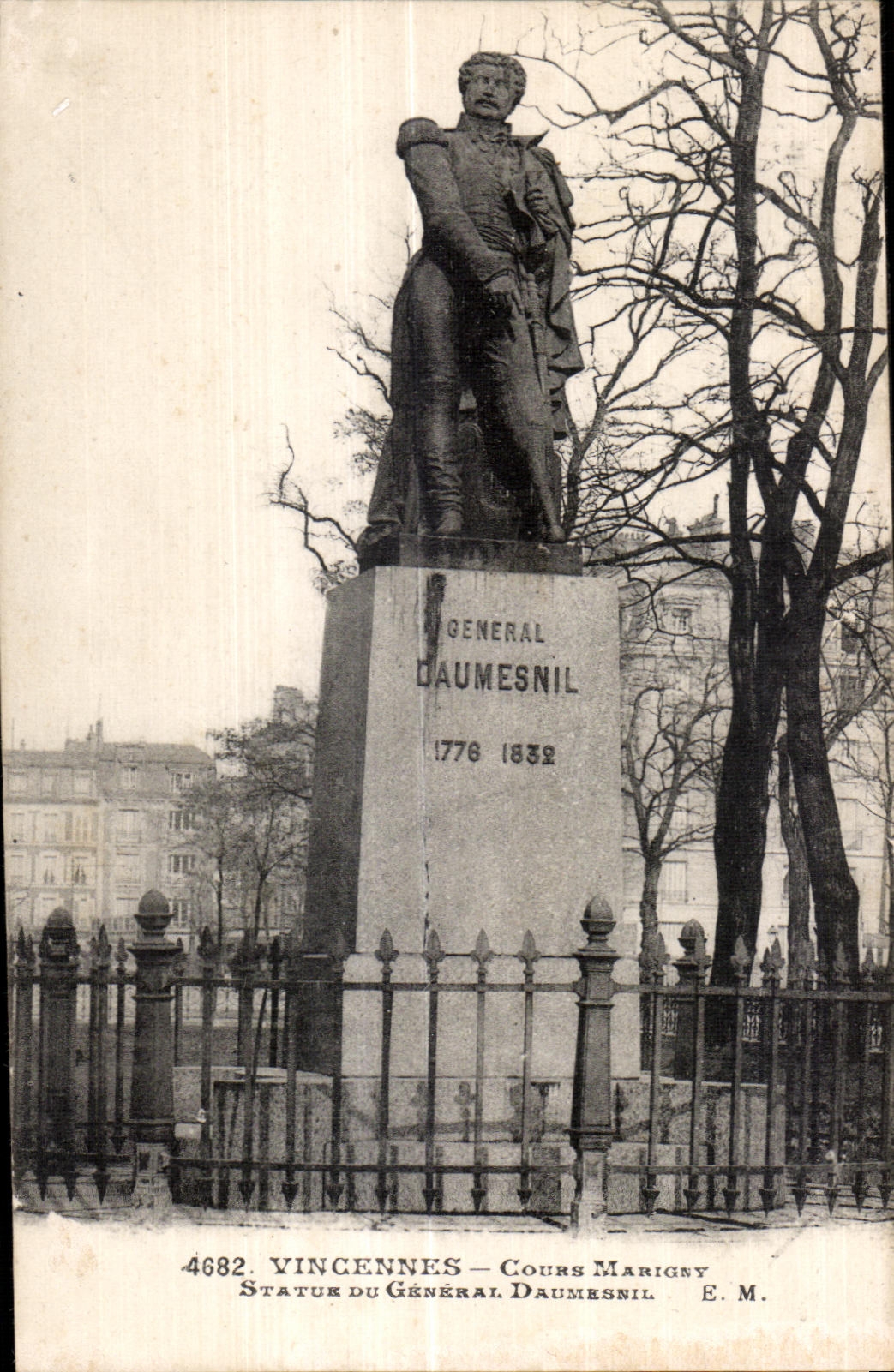 CPA Vincennes Cours Marigny Statue Du General Daumesnil