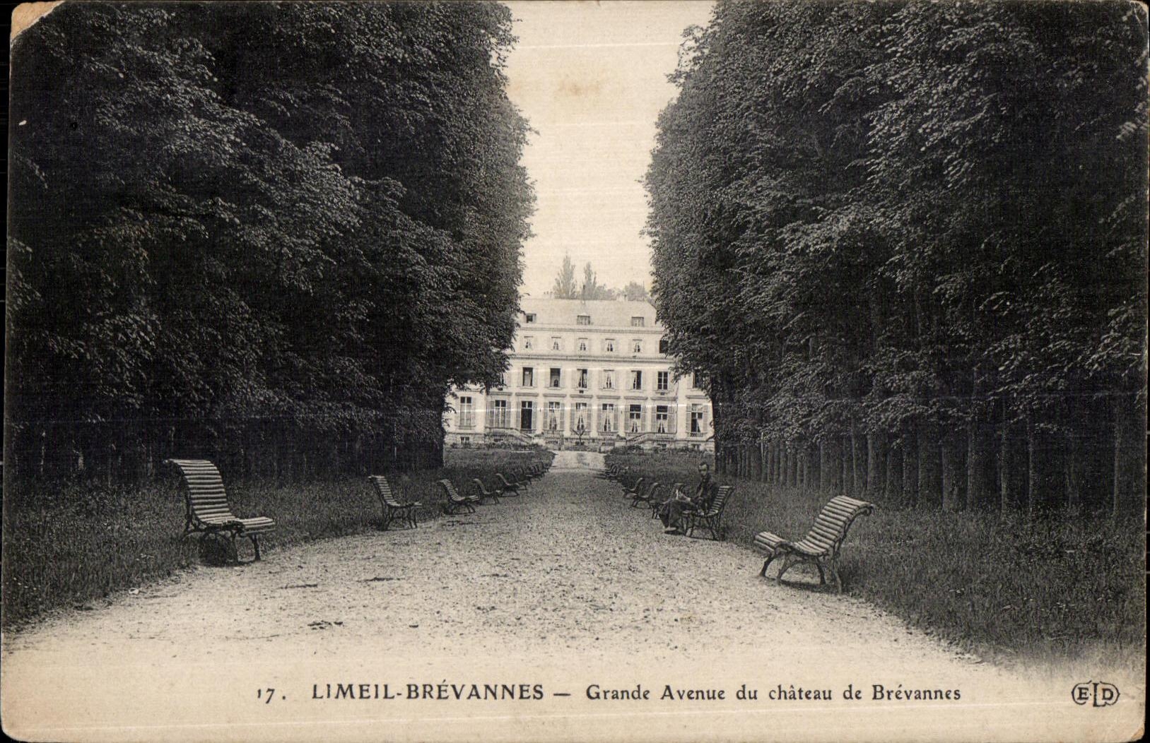 CPA Limeil Brevannes Grande Avenue du chateau de Brevannes