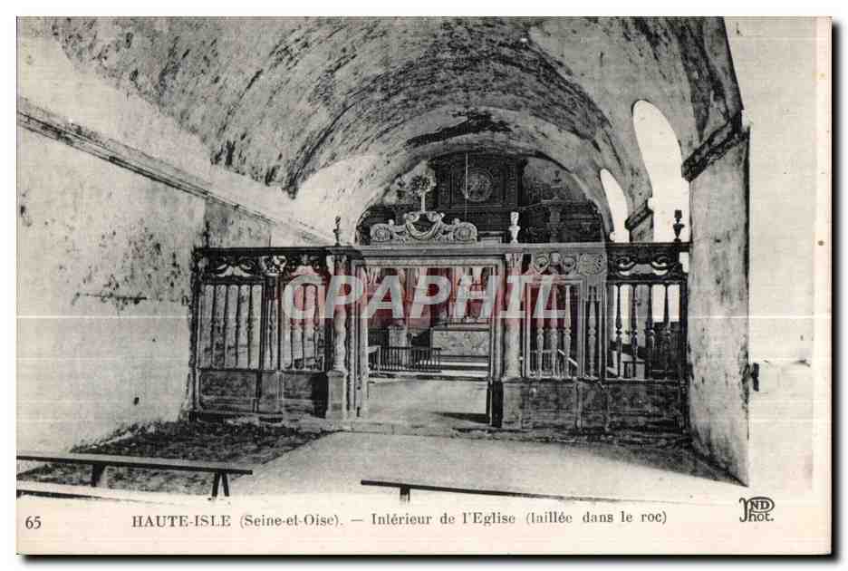Haute-Isle (Seine-et-Oise) — Intérieur de l'église (taillée dans le roc) — ND Phot.