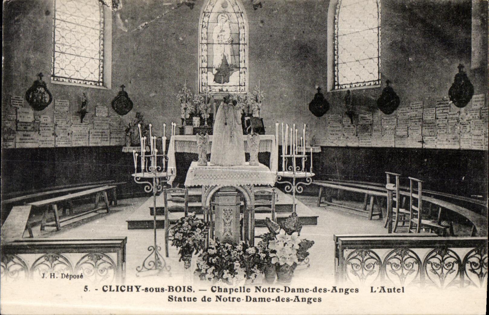 CPA Clichy sous Bois Chapele Notre Dame des Anges L Autel Statue de Notre Dame des Anges