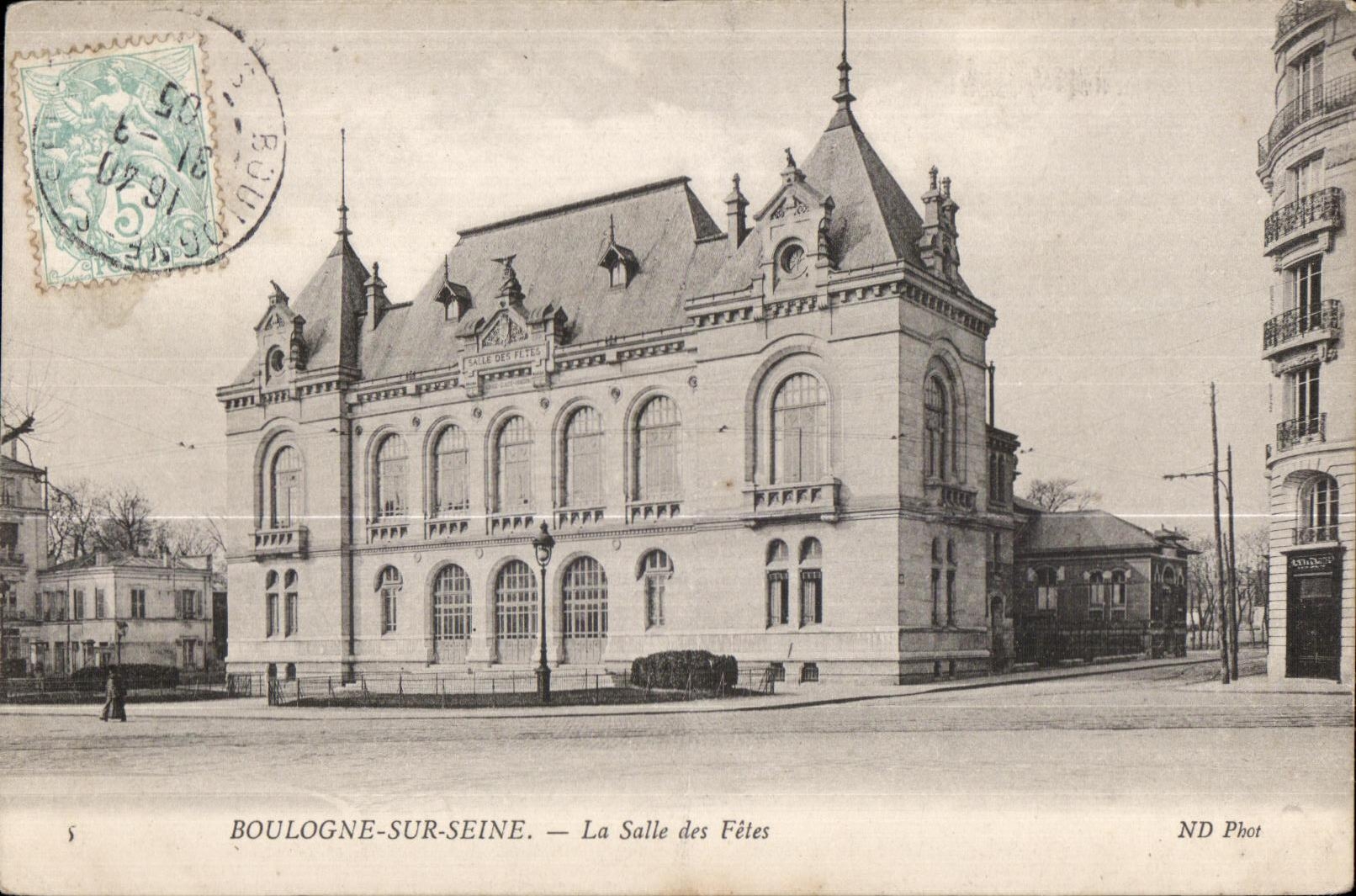 CPA Boulogne Sur Seine La Salle des Fetes