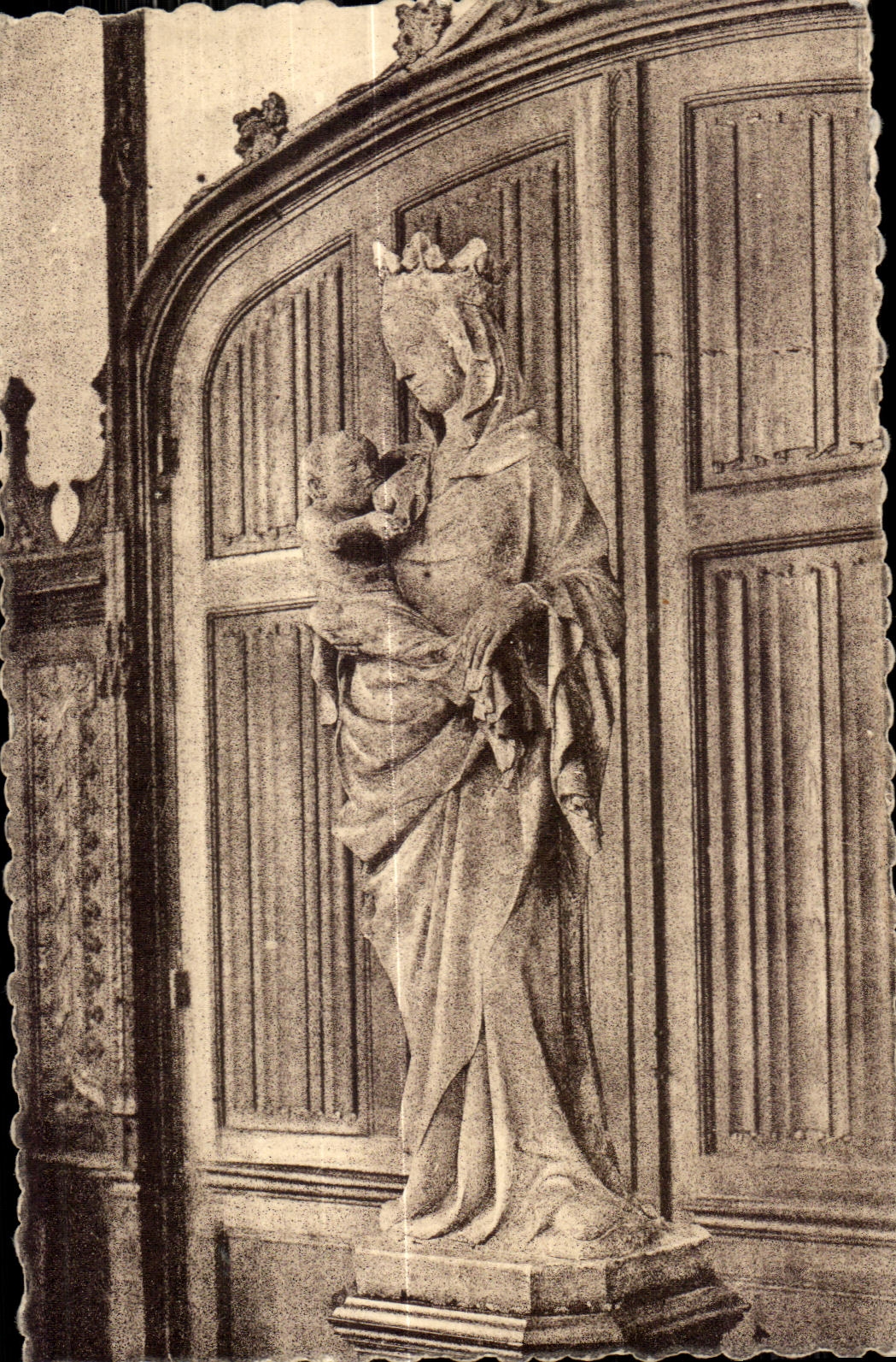 Estatua de la Virgen con el Niño — Abadía de Reuvaumont — Ed. G. Barrault, Varmes