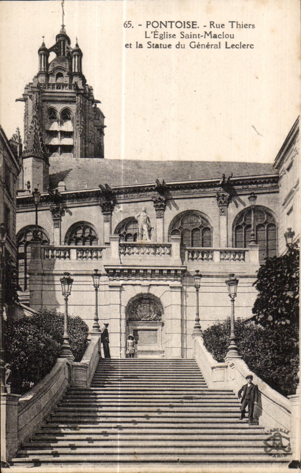 Pontoise - Rue Thiers - L'Église Saint-Maclou et la Statue du Général Leclerc