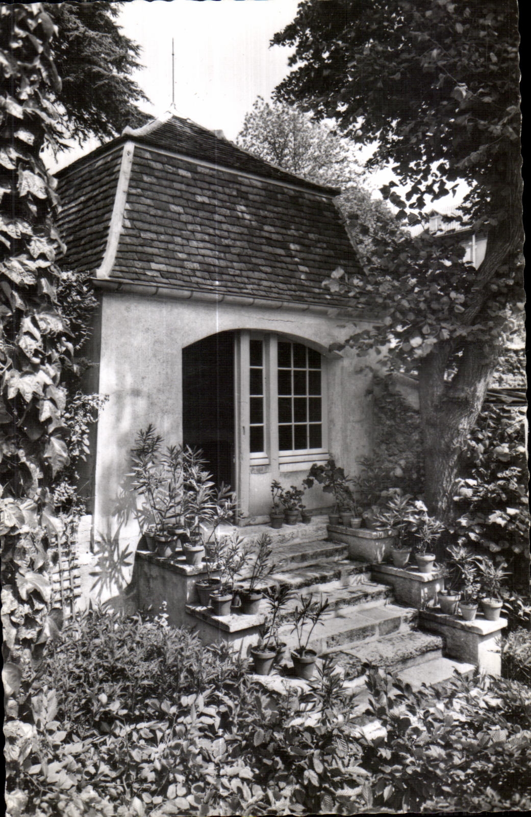 Le Donjon de J.-J. Rousseau — Montmorency (Val-d'Oise) — Musée J.-J. Rousseau