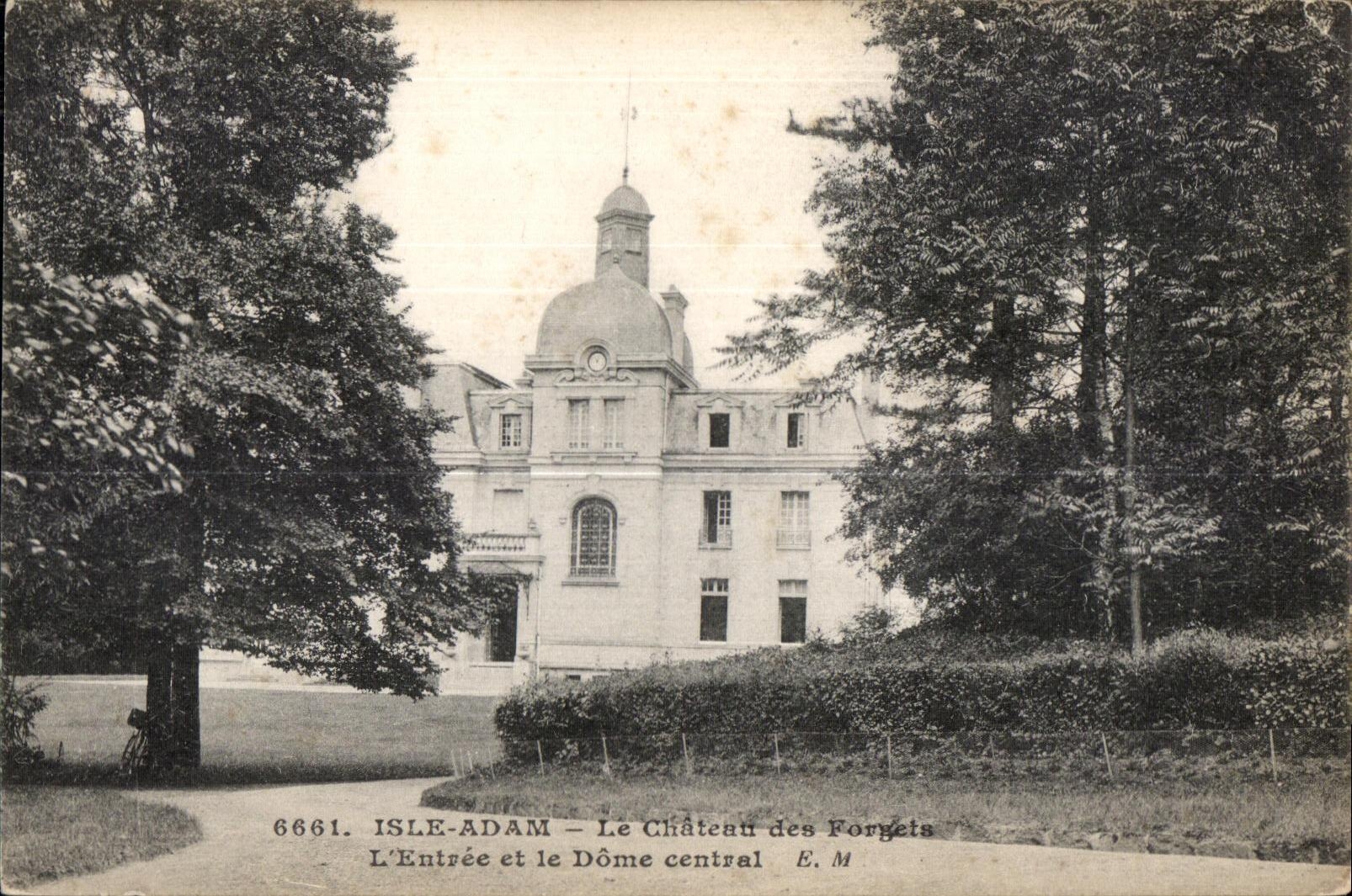 CPA Isle Adam Le Chateau des Forgets L Entree et le Dome central