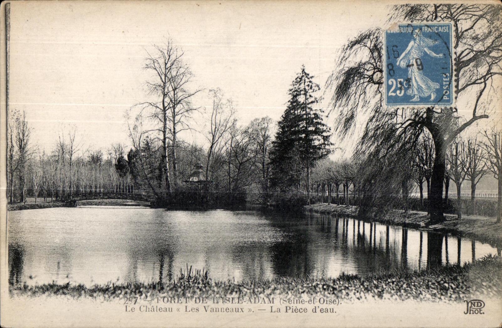 CPA Foret de L Isle Adam (Seine et Oise) Le Chateau les Vanneaux La Piece d eau