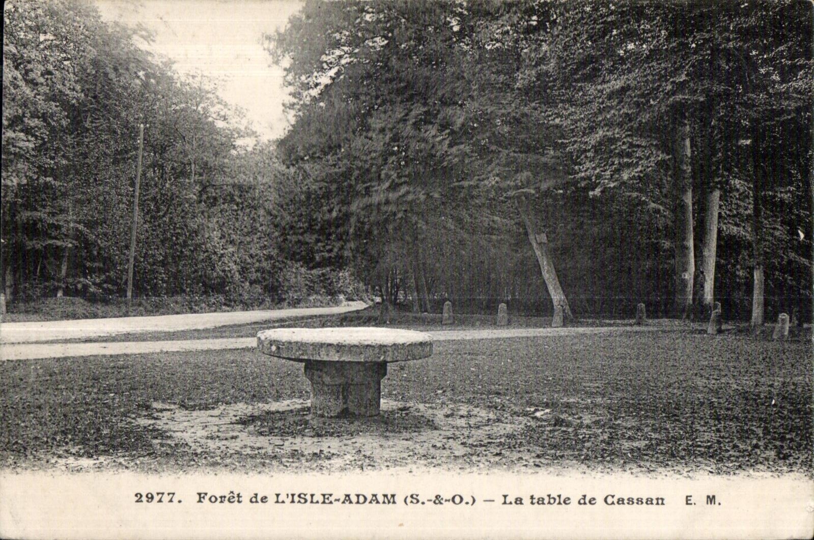 CPA Foret de l isle adam (S - -O0 la table de cassan 