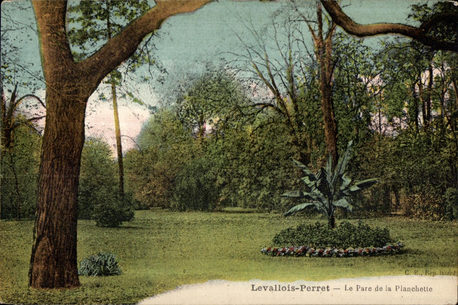 CPA Levallois Perret Le Parc de la Planchelle