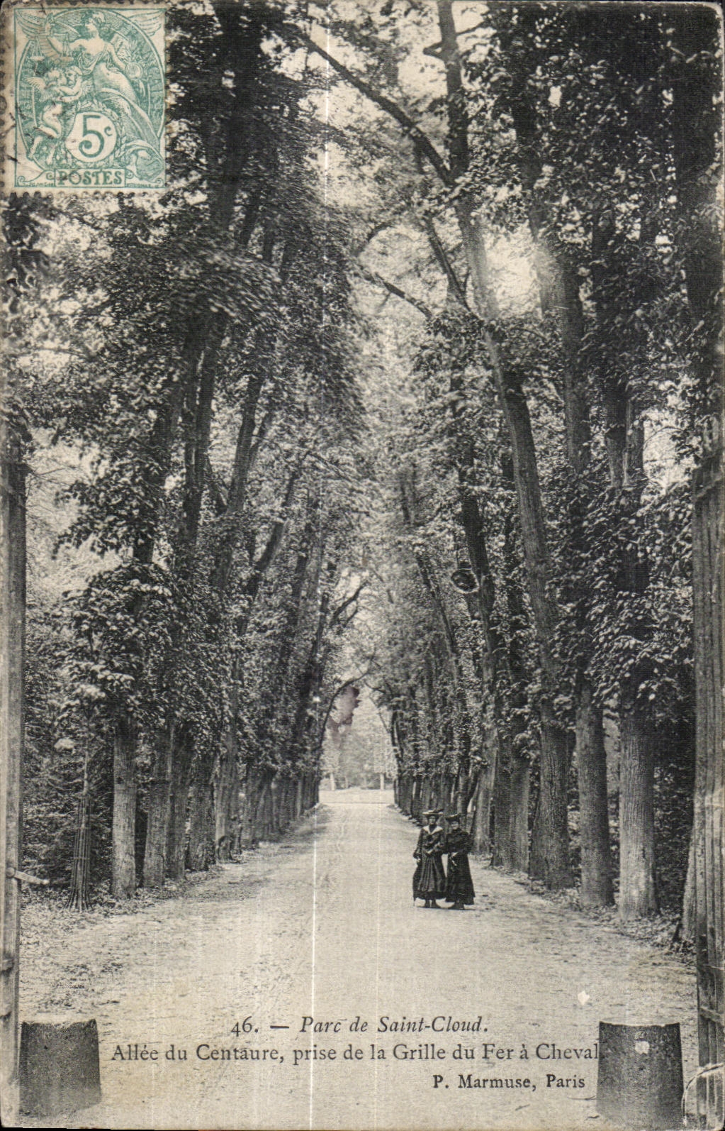 CPA Part de Saint Cloud Allee Du Centaure Prise De La Grille du Fer a Chevall