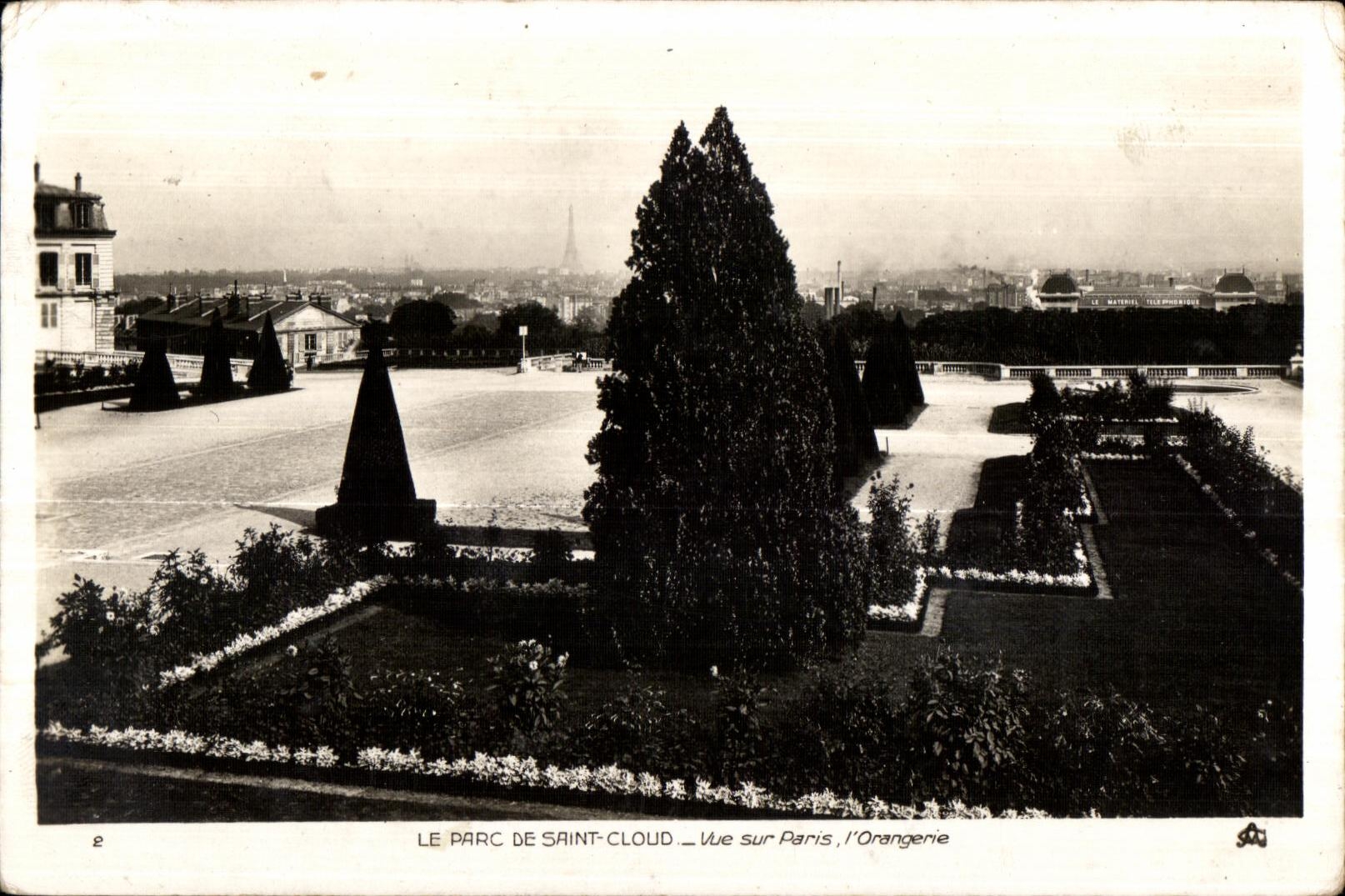 CPA Le Parc De Saint Cloud Vue sur Paris L Orangerie