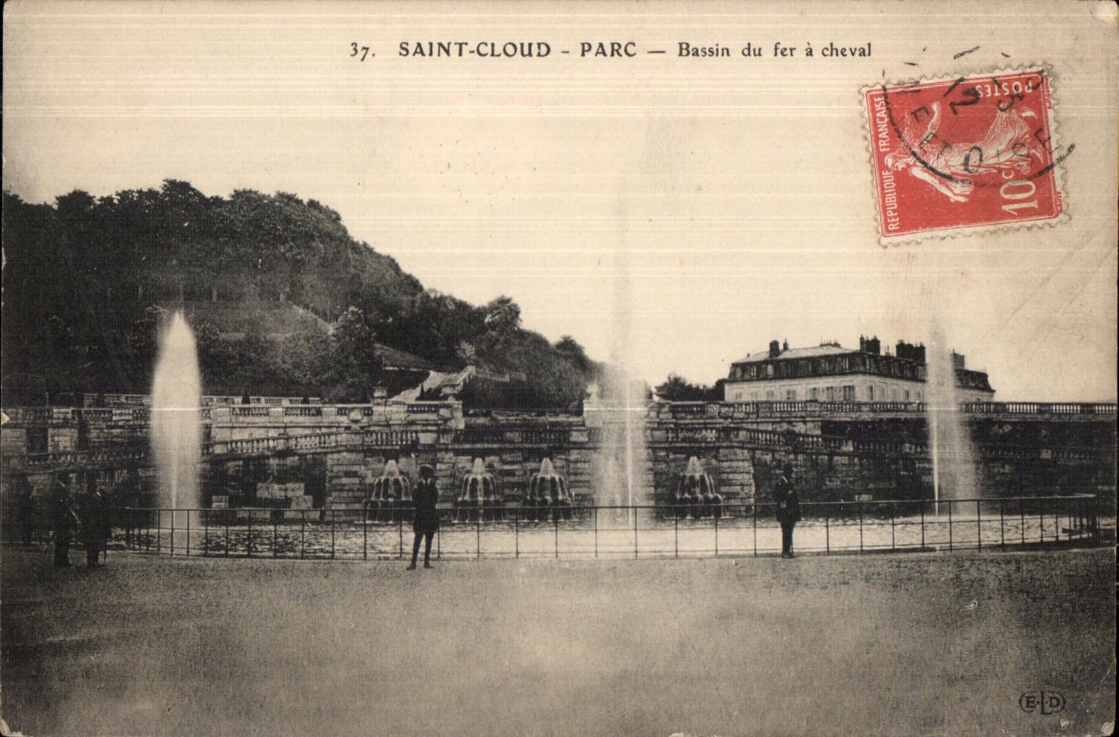 CPA Saint Cloud Parc Bassin du Fer a cheval