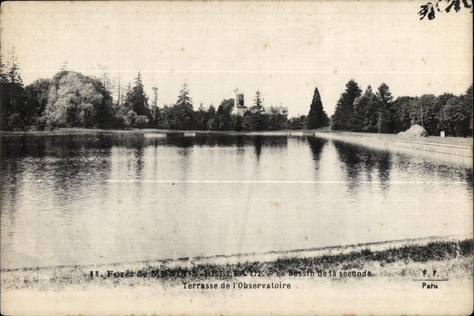 CPA Foret De Meudon Bellevue Le Bassin de la seconde Terrasse de l observatoire