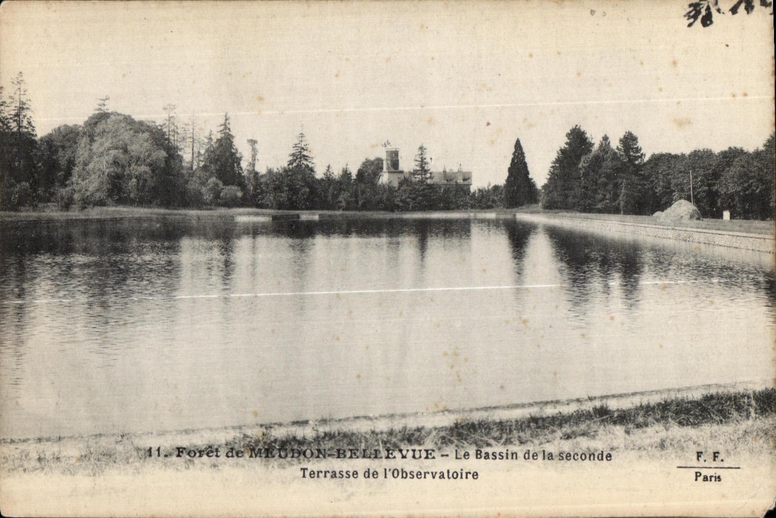 CPA Foret de Meudon Bellevue Le Bassin de la seconde Terrasse de l observatoire