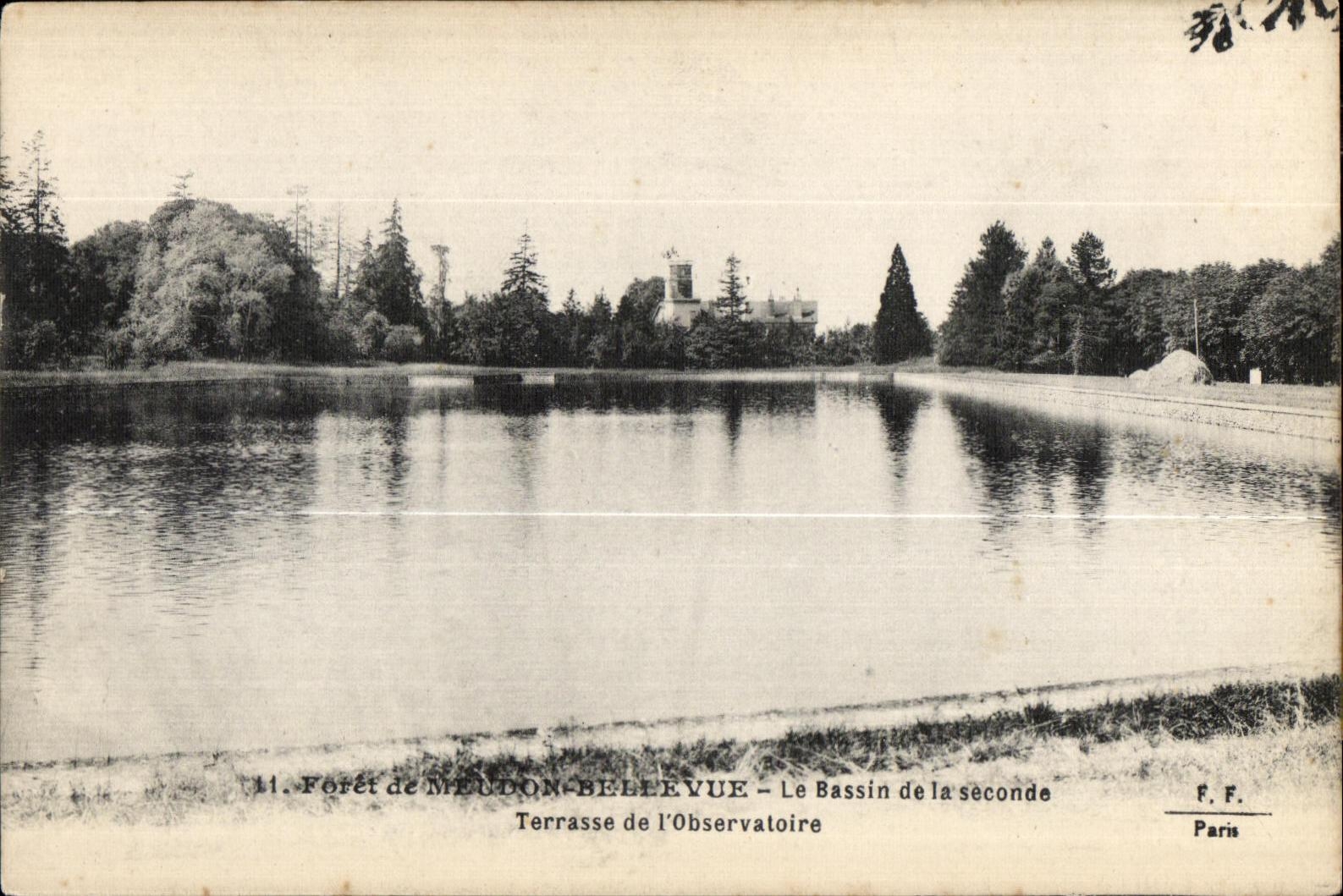 CPA Meudon Foret De Bellevue Le Bassin de la Seconde Terrasse de l observatoire