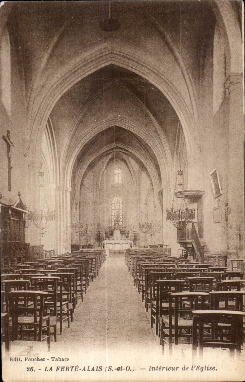 CPA La Ferte Alais (S et O) Interieur de l Eglise