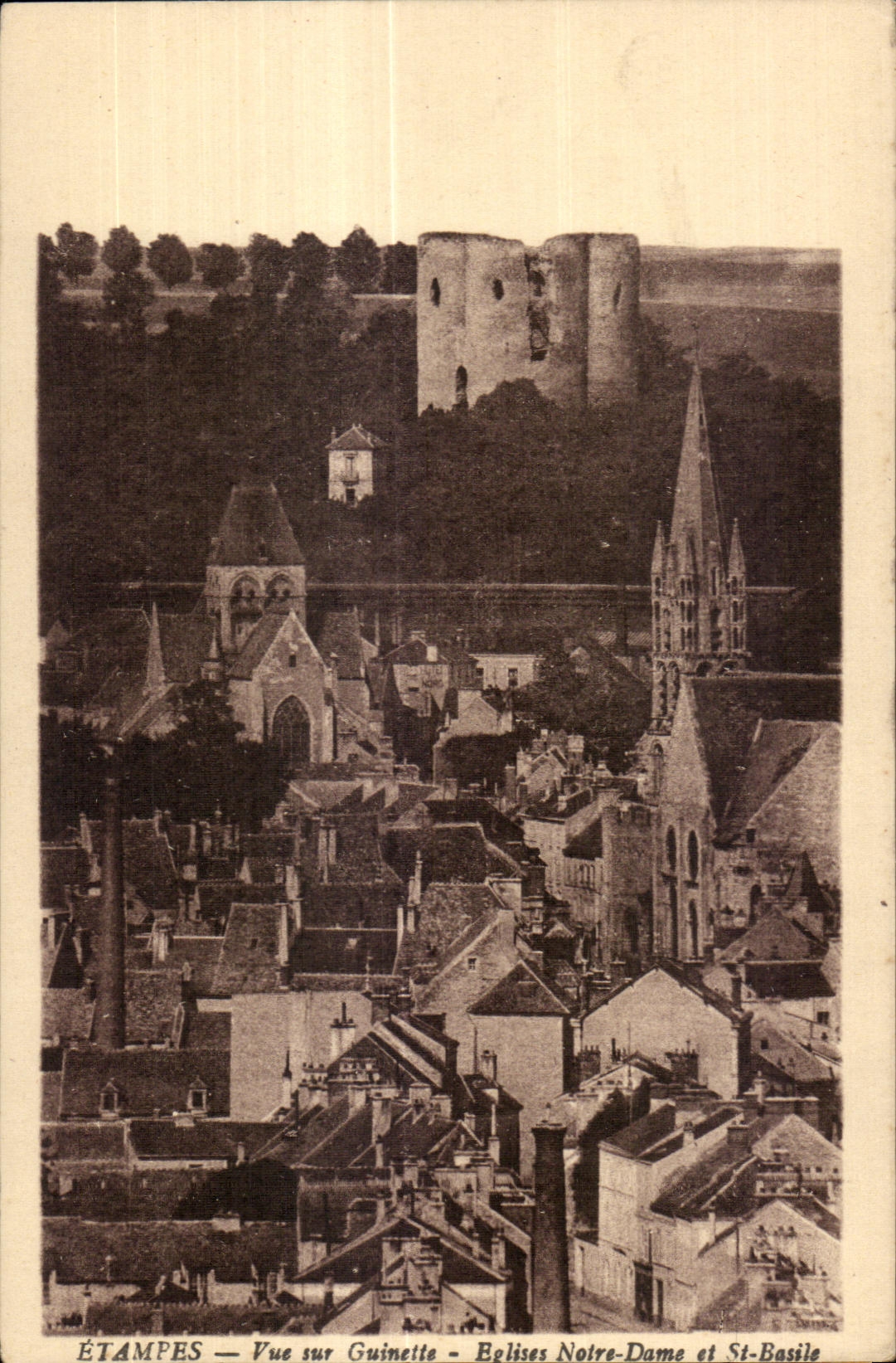 Etampes - Vue sur Guinette Eglises Notre Dame et St Basile - CPA