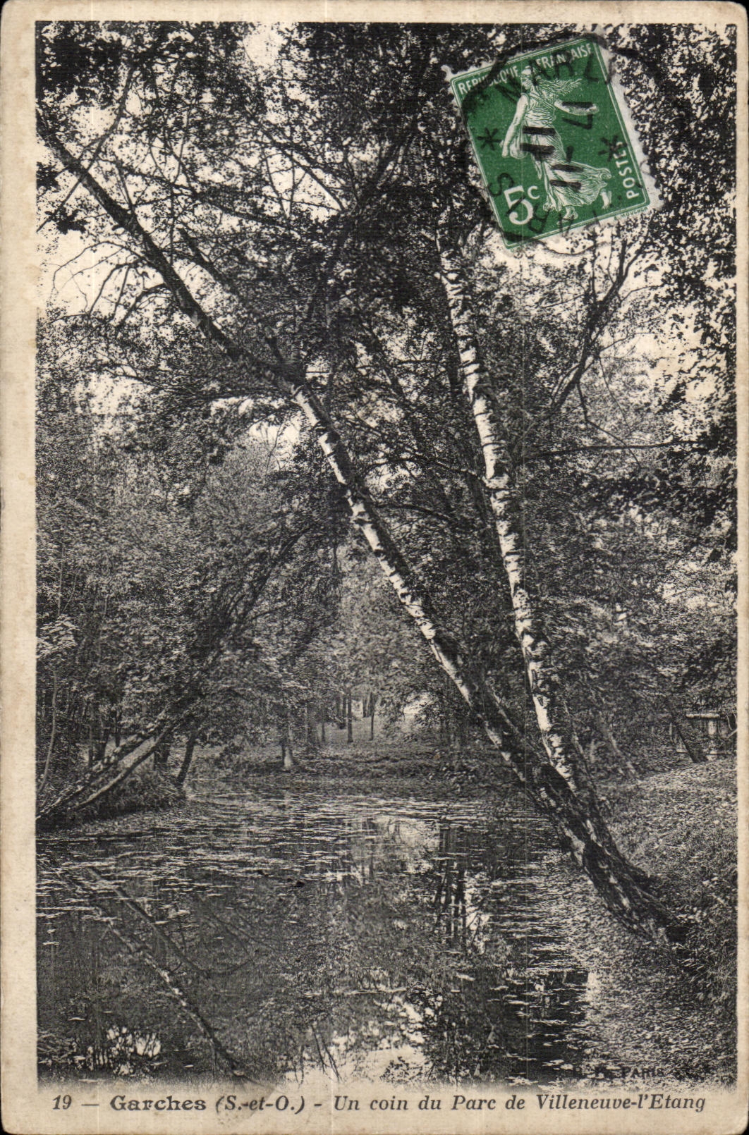 Garches - Un Coin du Parc de Villeneuve l etang - CPA