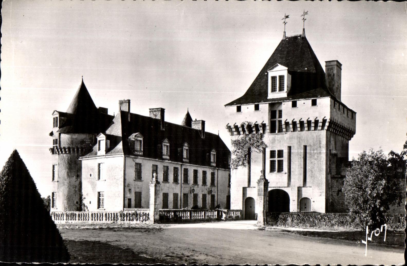 St Porchaire - Le Chateau de la Roche Courbon - CPA 