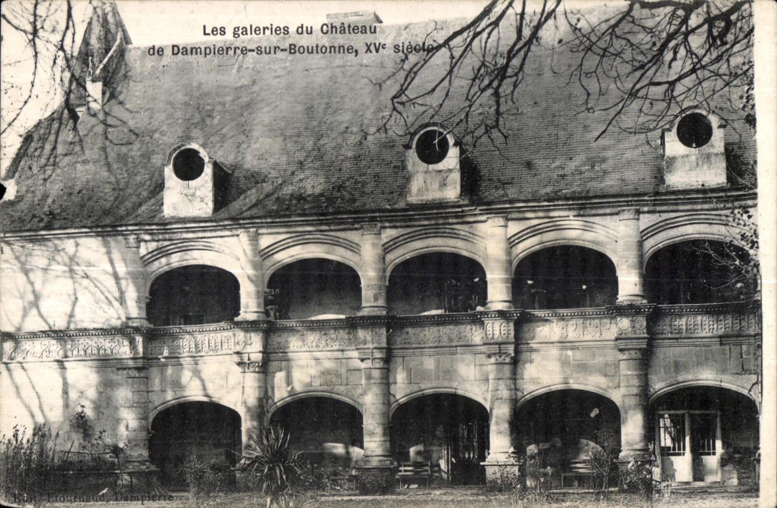 CPA Les galeries du Chateau de Dampierre su Boutonne