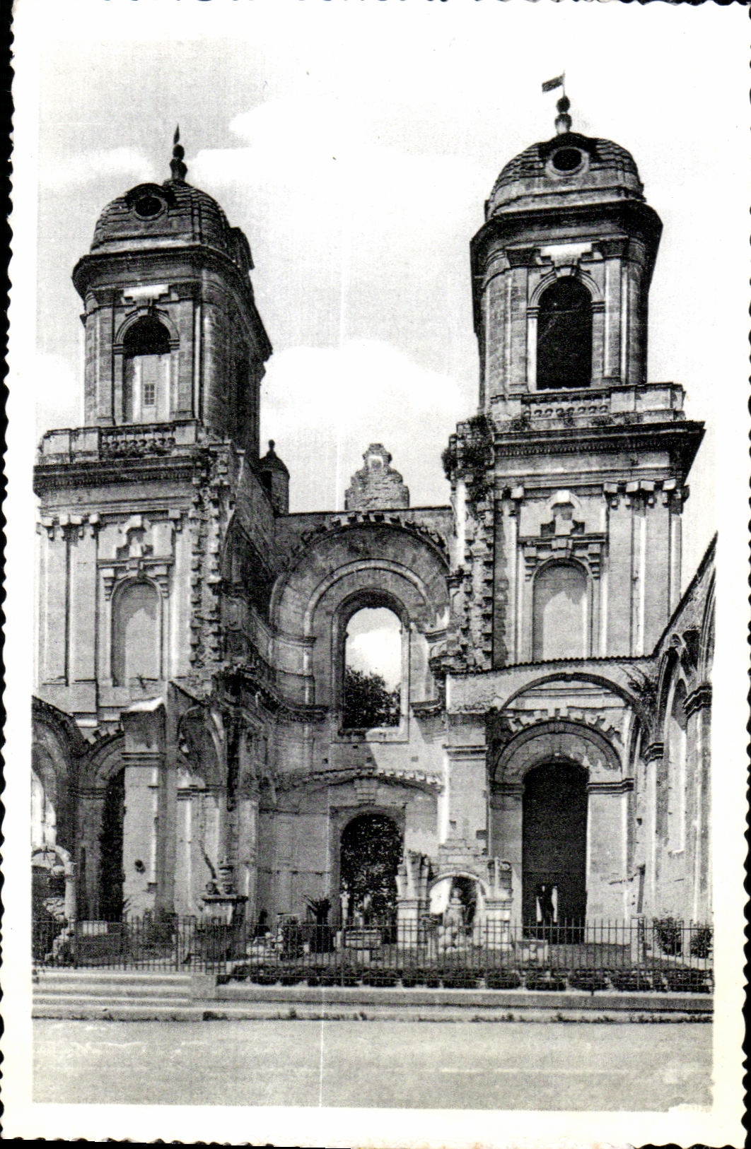 CPA Saint Jean d Angely Les Tours