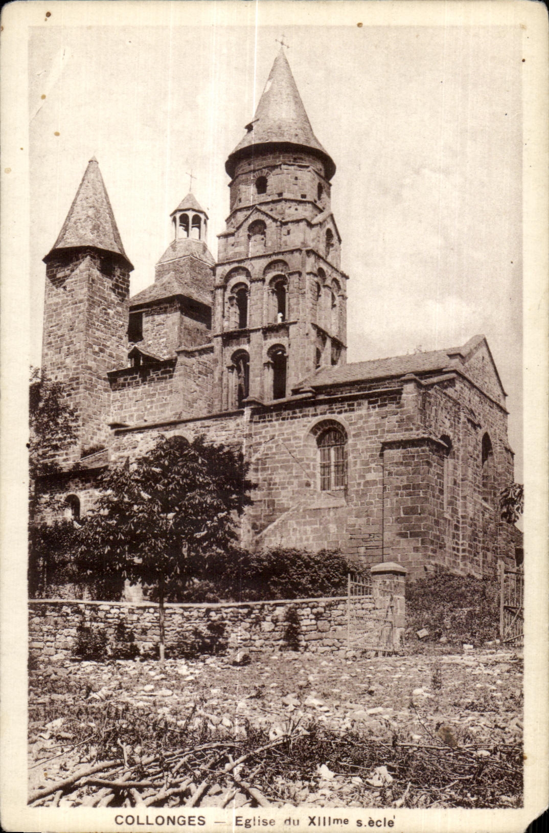 CPA Collonges Eglise du XIII me Siecle