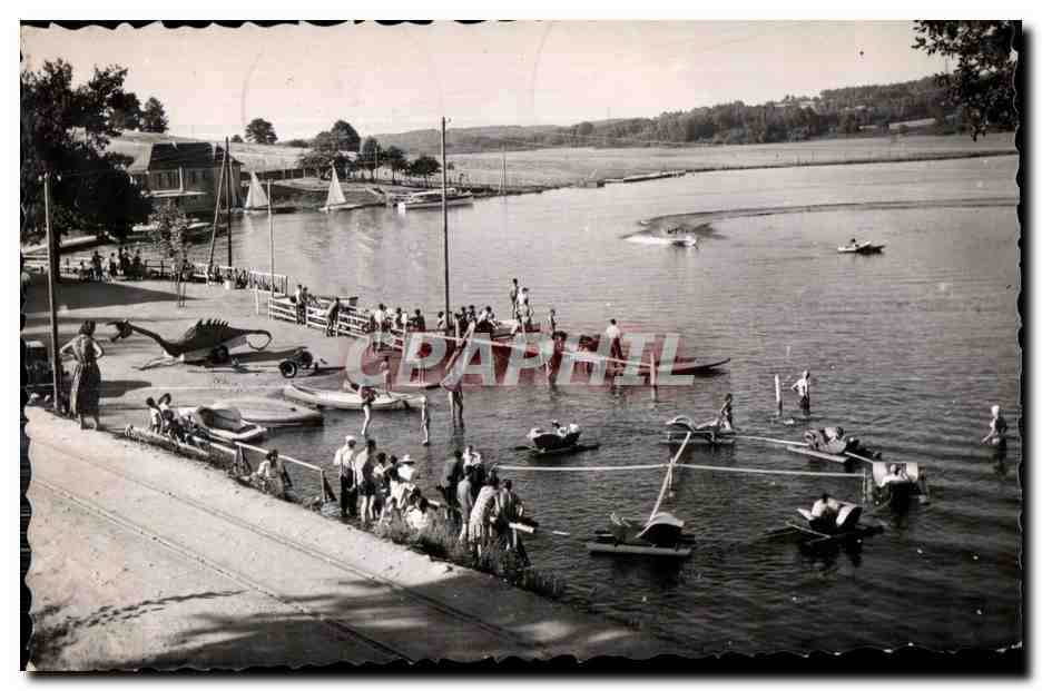 CPA Neuvic D Ussel (Correze) Le Lac
