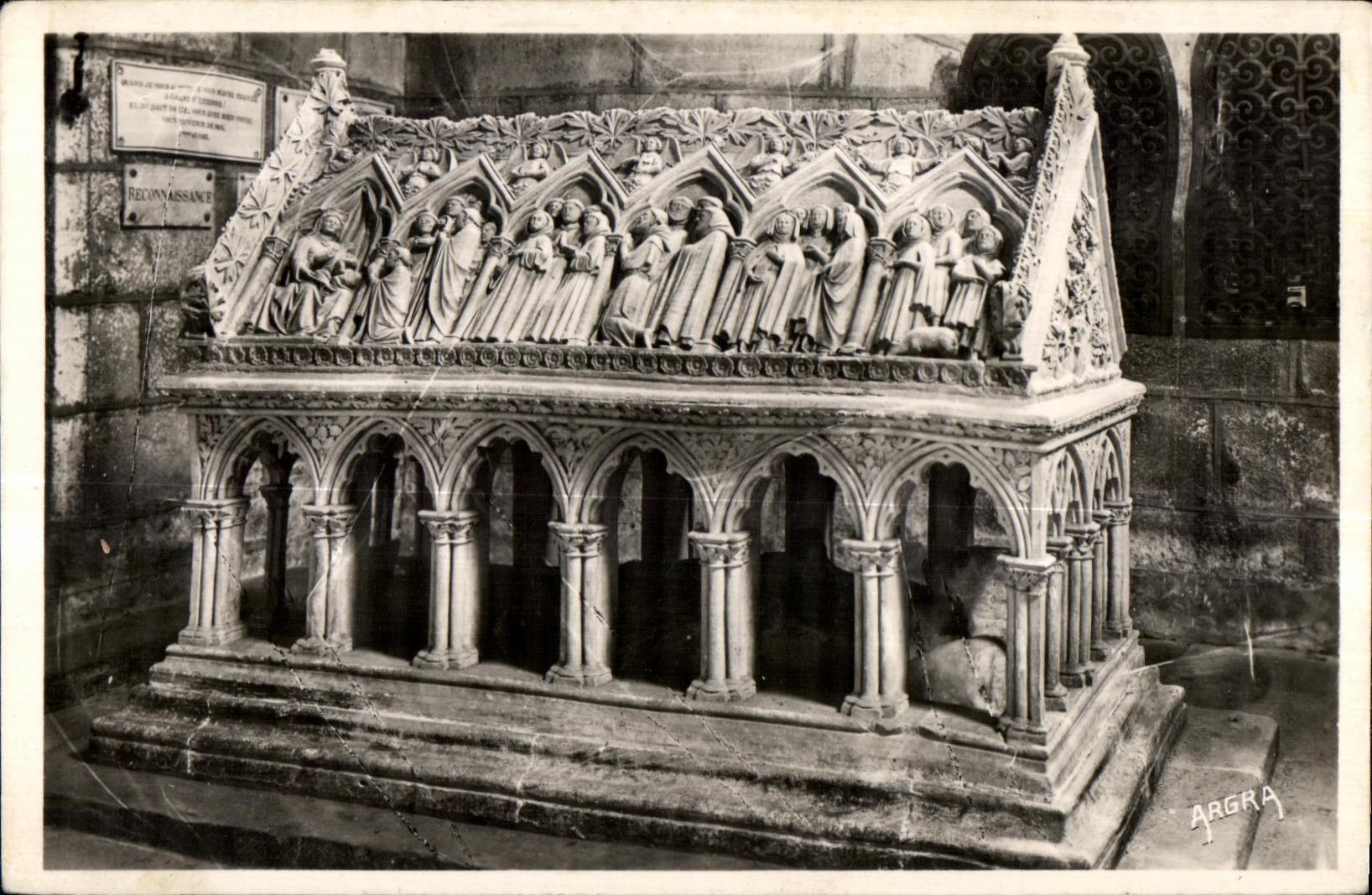 CPA Obazine (Correze) Tombeau de St Etienne (XIII Siecle)