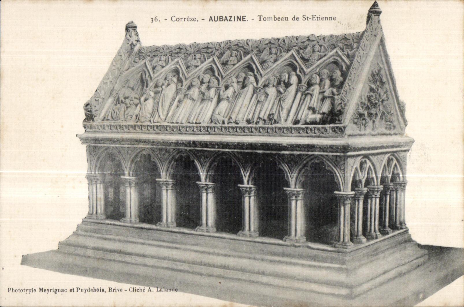 CPA Correze Aubazine Tombeau de St Etienne