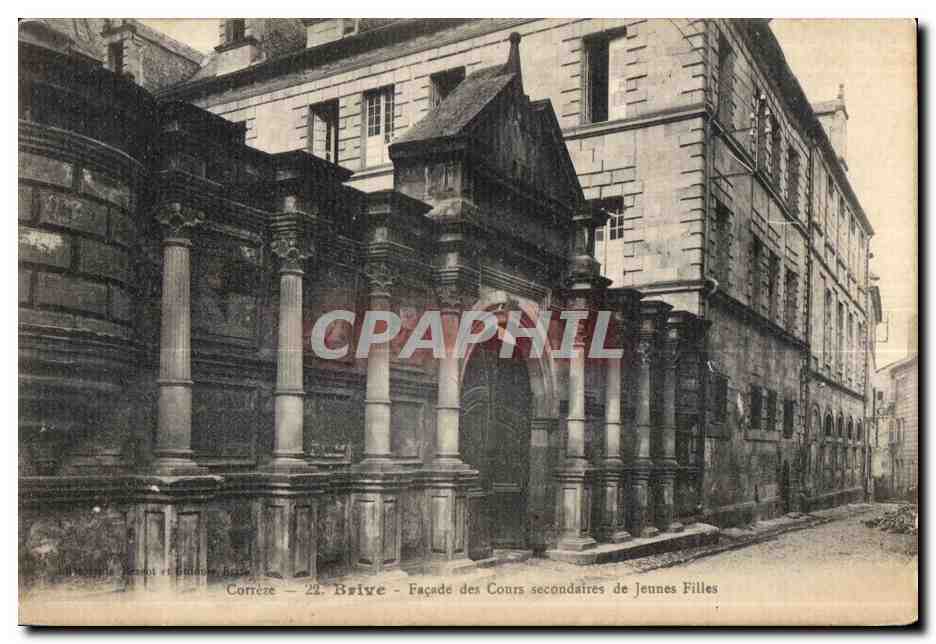 Brive - Facade des Cours Secondaires de Jeunes Filles - CPA 