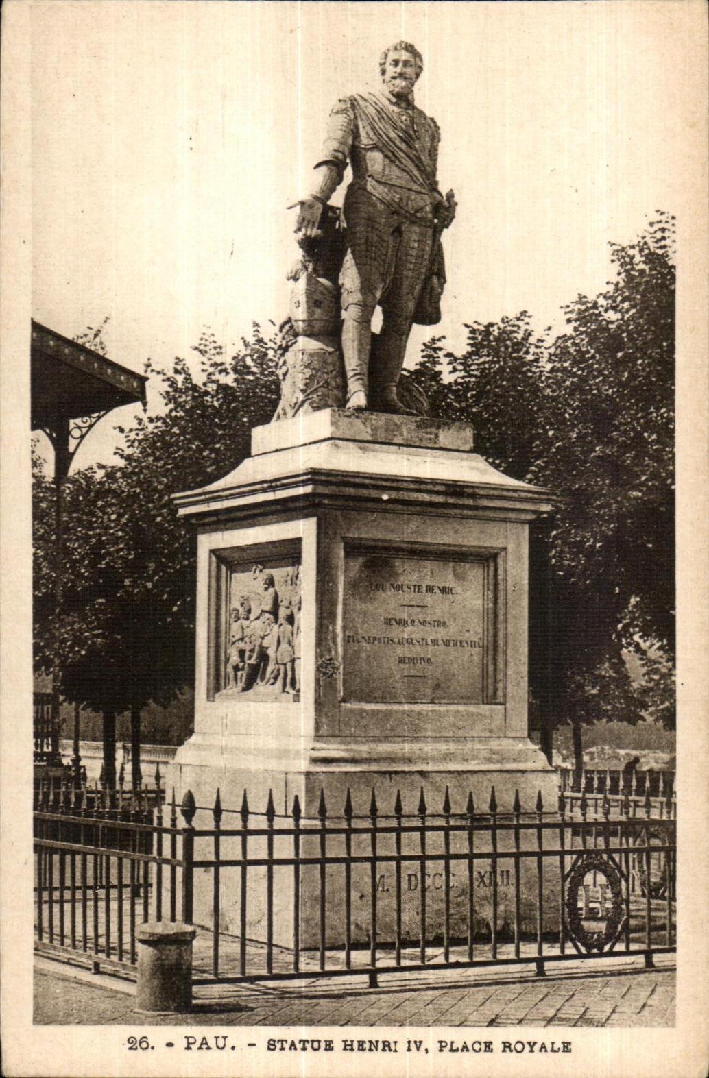 Pau - Place Royale - Statue Henri IV - CPA 