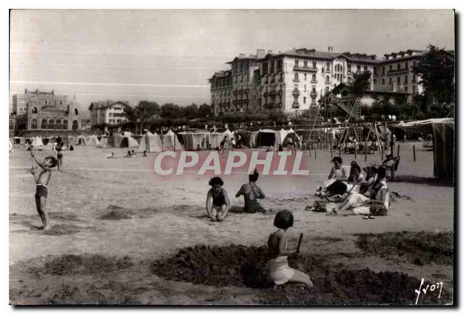 Hendaye (Basses-Pyrénées) — La Plage et l'Hôtel Eskualduna — Éditions d'Art YVON