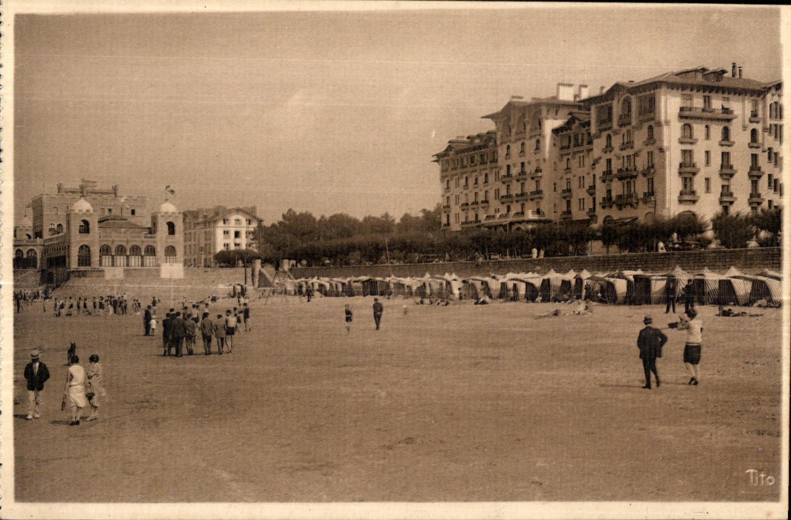 CPA Hendaye (Cote Basque) La Plage a Maree basee L Hotel Eskualduna Le Casino