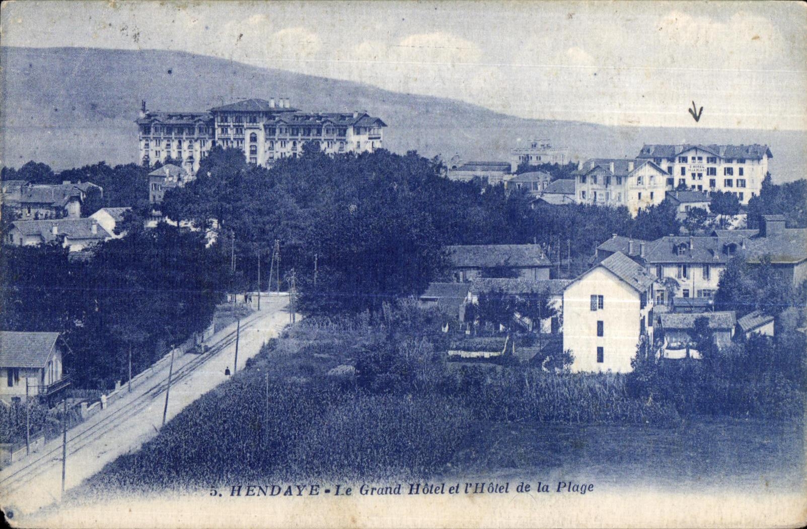 CPA Hendaye Le Grand Hotel et I Hotel de la Plage